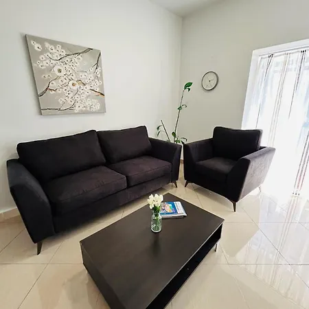 Island Breeze Apartman *